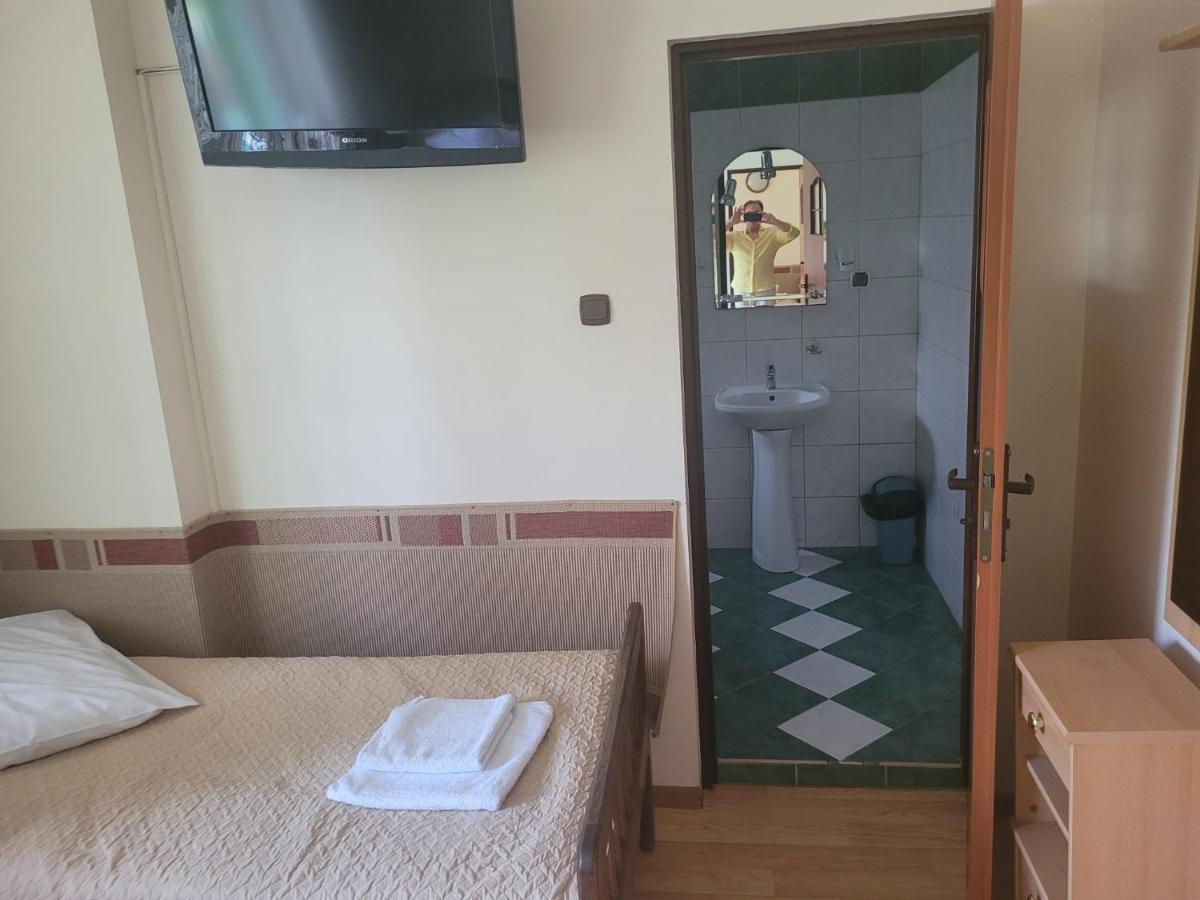 Albert Turystyczne Uslugi Hotelarskie Varšava Pokoj fotografie